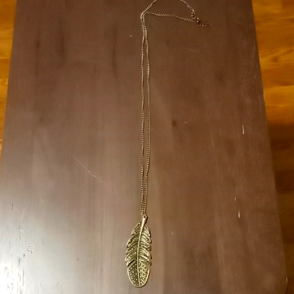 Long copper feather necklace - Picture 1 of 2